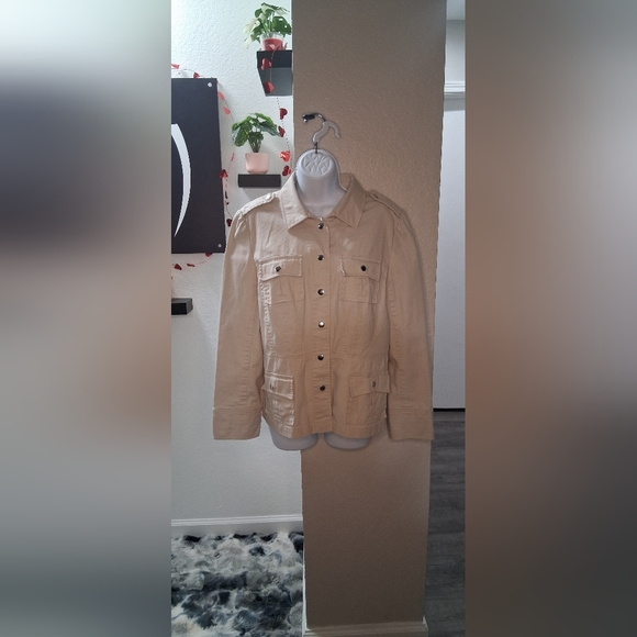 Evelyn Women's Beige Jacket - Picture 8 of 16